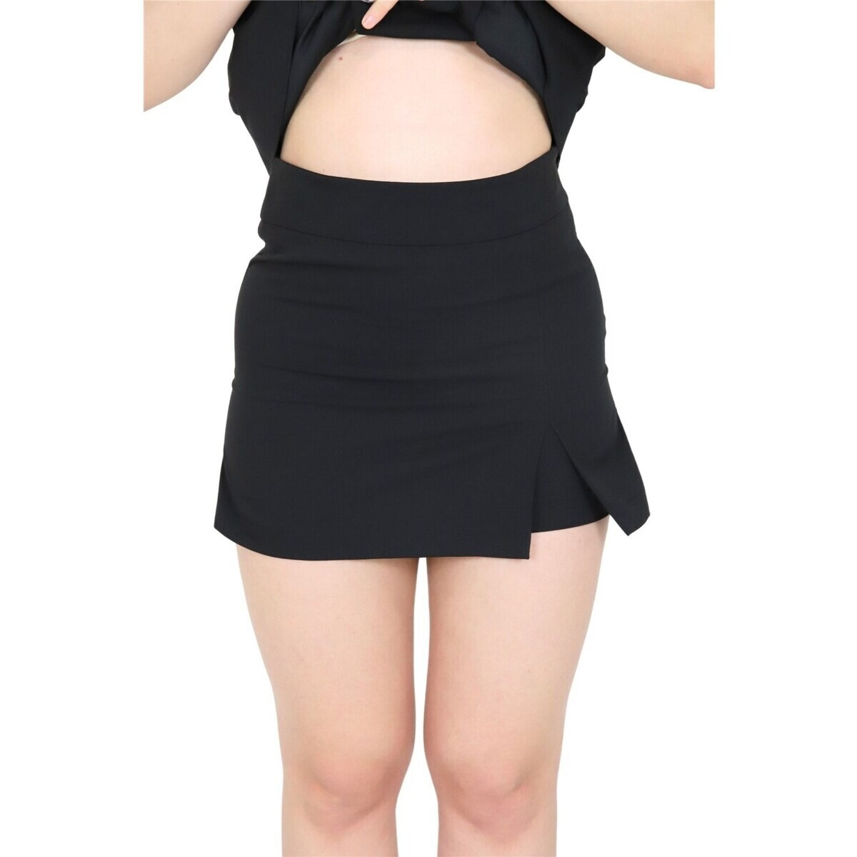 Zahjr  53539111  Černá