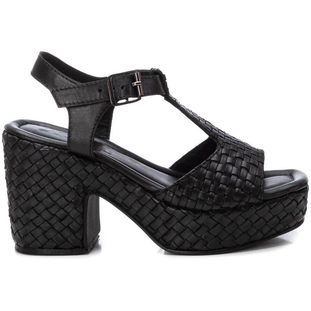 Carmela  162405  Černá