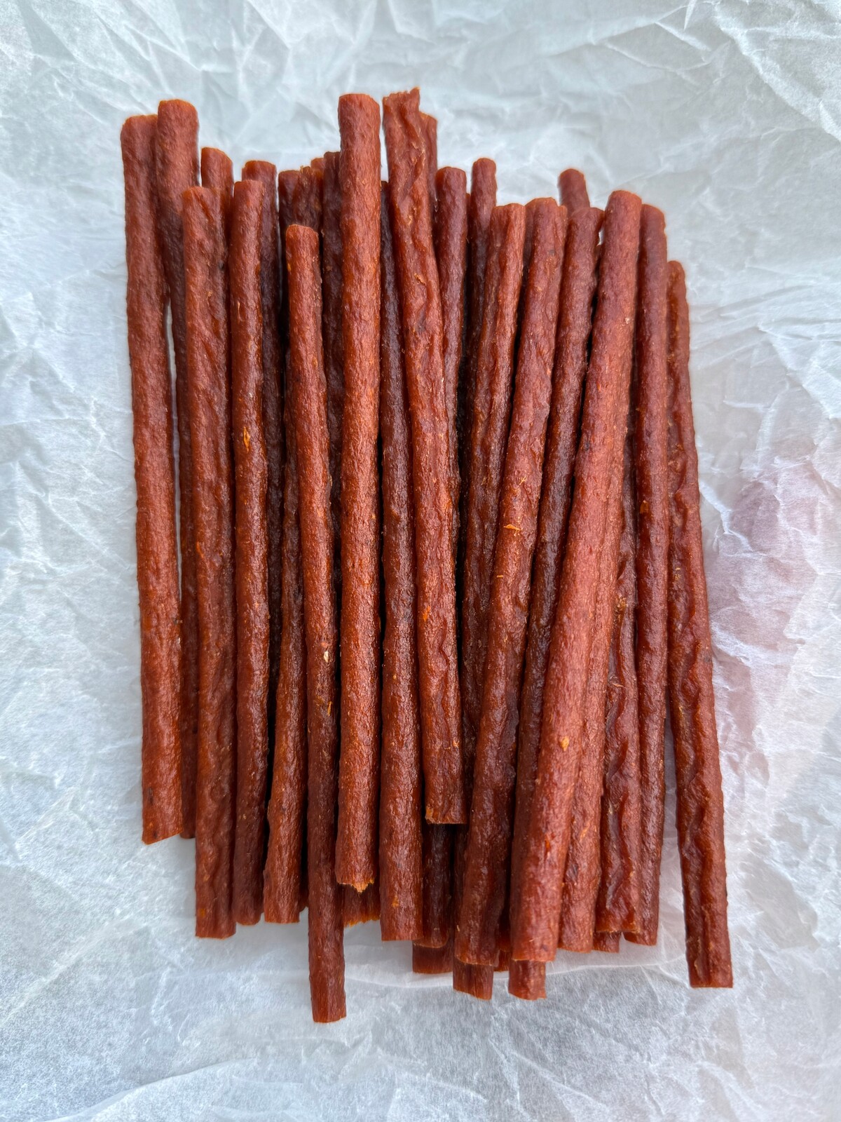 Sušené rybí proužky s lososem 1 kg svačinka k pivu