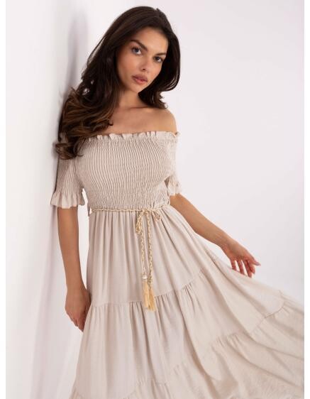 Béžové puntíkované šaty na léto