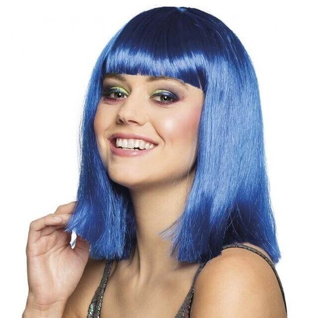 Paruka modrá po ramena