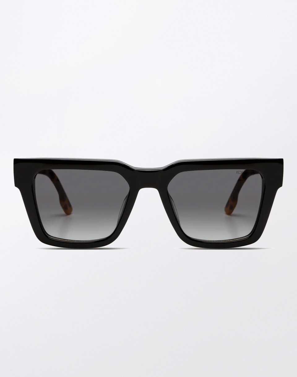 Komono Bob Black/Cavee