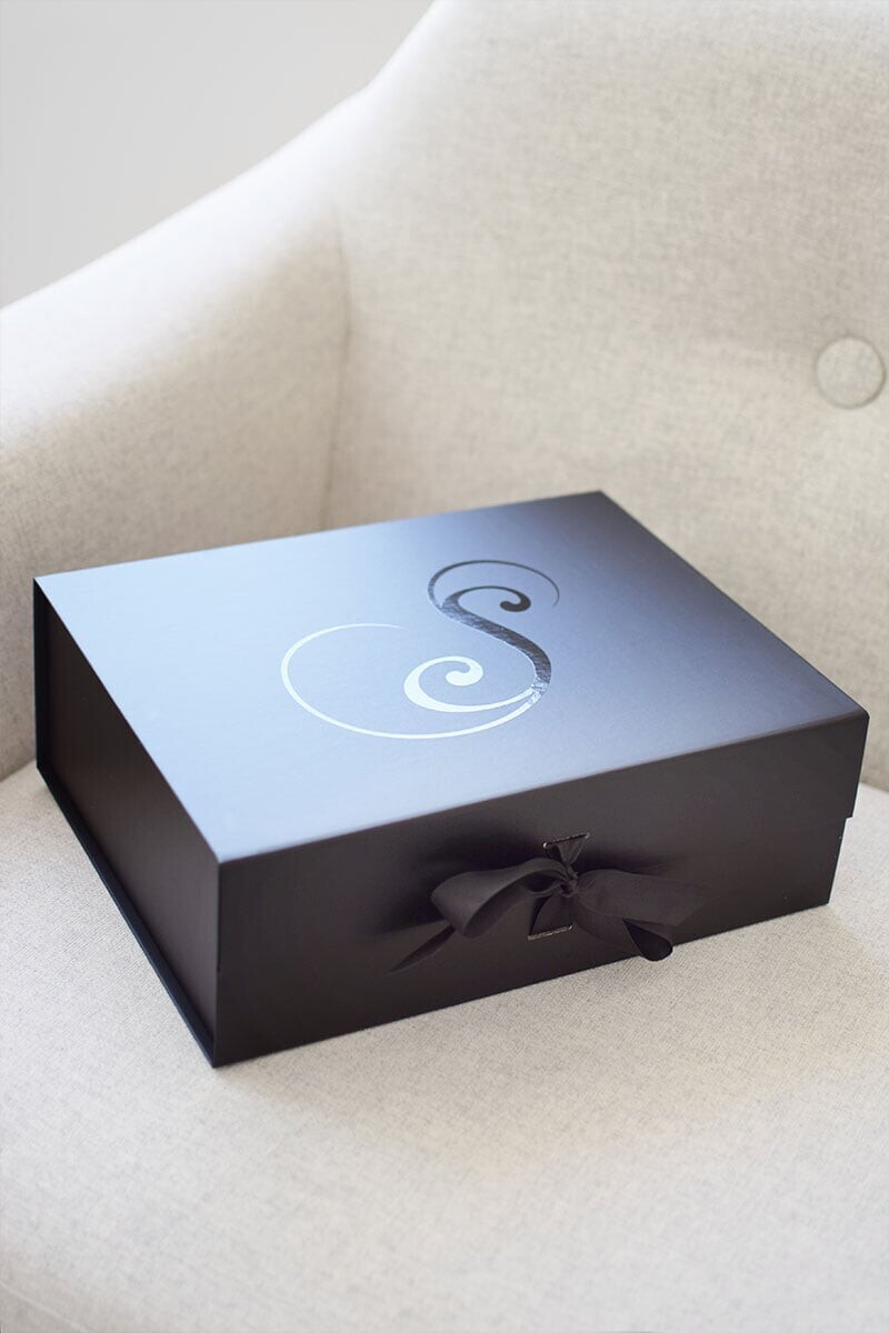 Černá luxusní dárková krabička