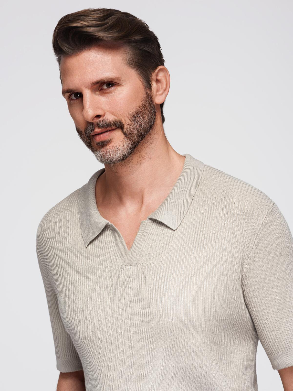 Ombre Men's buttonless polo shirt with open collar - light grey