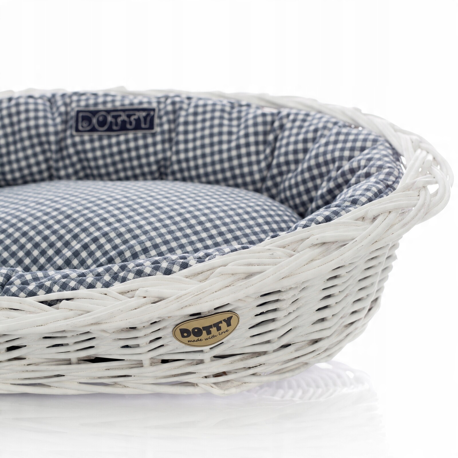 Proutěný pelíšek pro psa kočku malovaný bílým košíkem s pelíškem bavlna