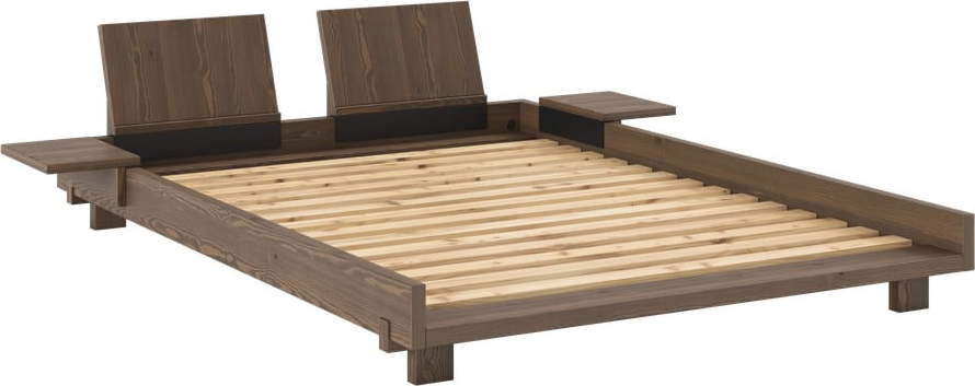 Hnědá dvoulůžková postel z borovicového dřeva s roštem 140x200 cm Social – Karup Design