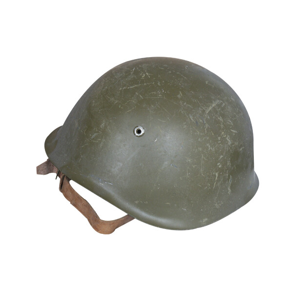 Helma ocelová M33/47 Itálie WWII originál Velikost: 58 / II. jakost