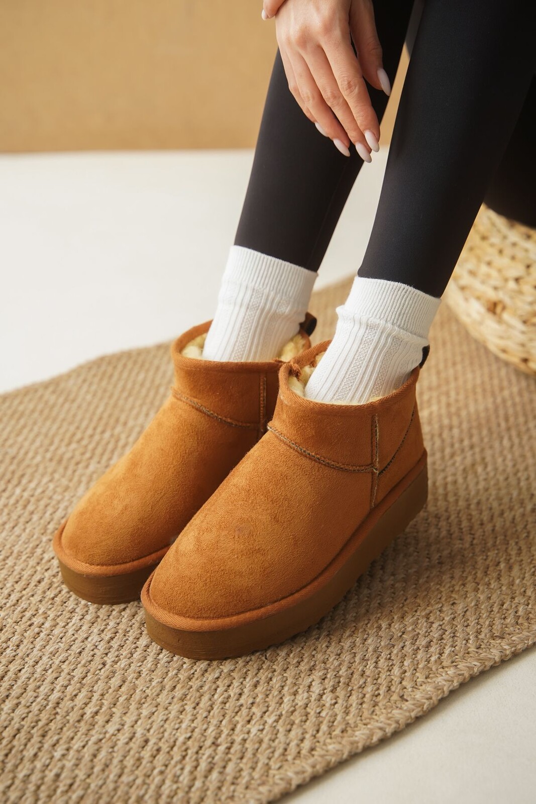 Capone Outfitters Thick Soled Round Toe Furry Inside Tan Suede Half Boots