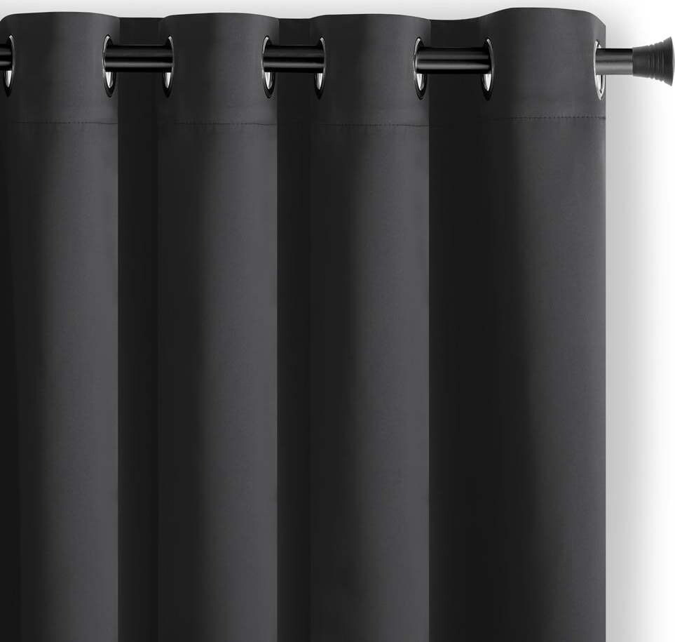 Černý zatemňovací závěs 140x175 cm – Restilo