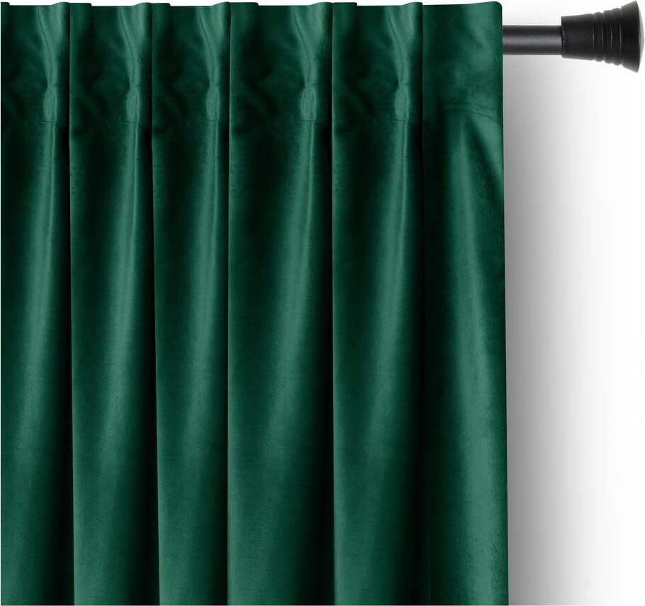 Tmavě zelený sametový dimout závěs 140x270 cm Pleat – Restilo