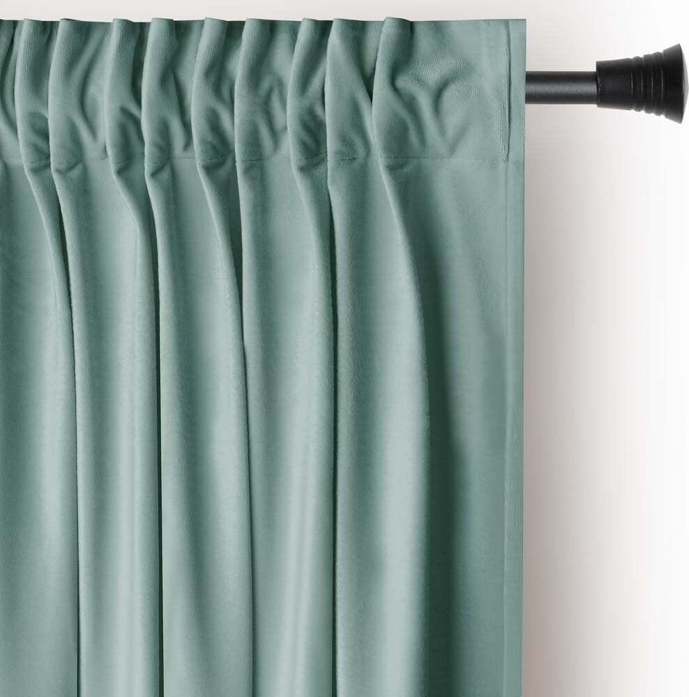 Světle zelený sametový dimout závěs 140x270 cm Pleat – Restilo