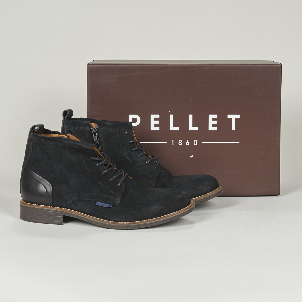 Pellet  FEROL  Černá