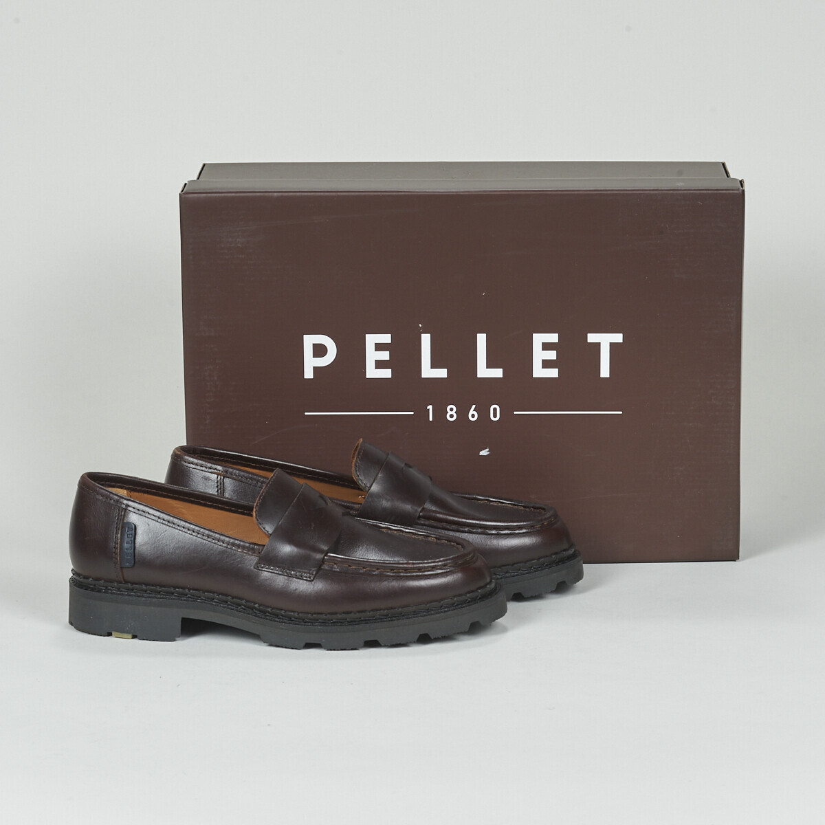 Pellet  MILANA  Hnědá