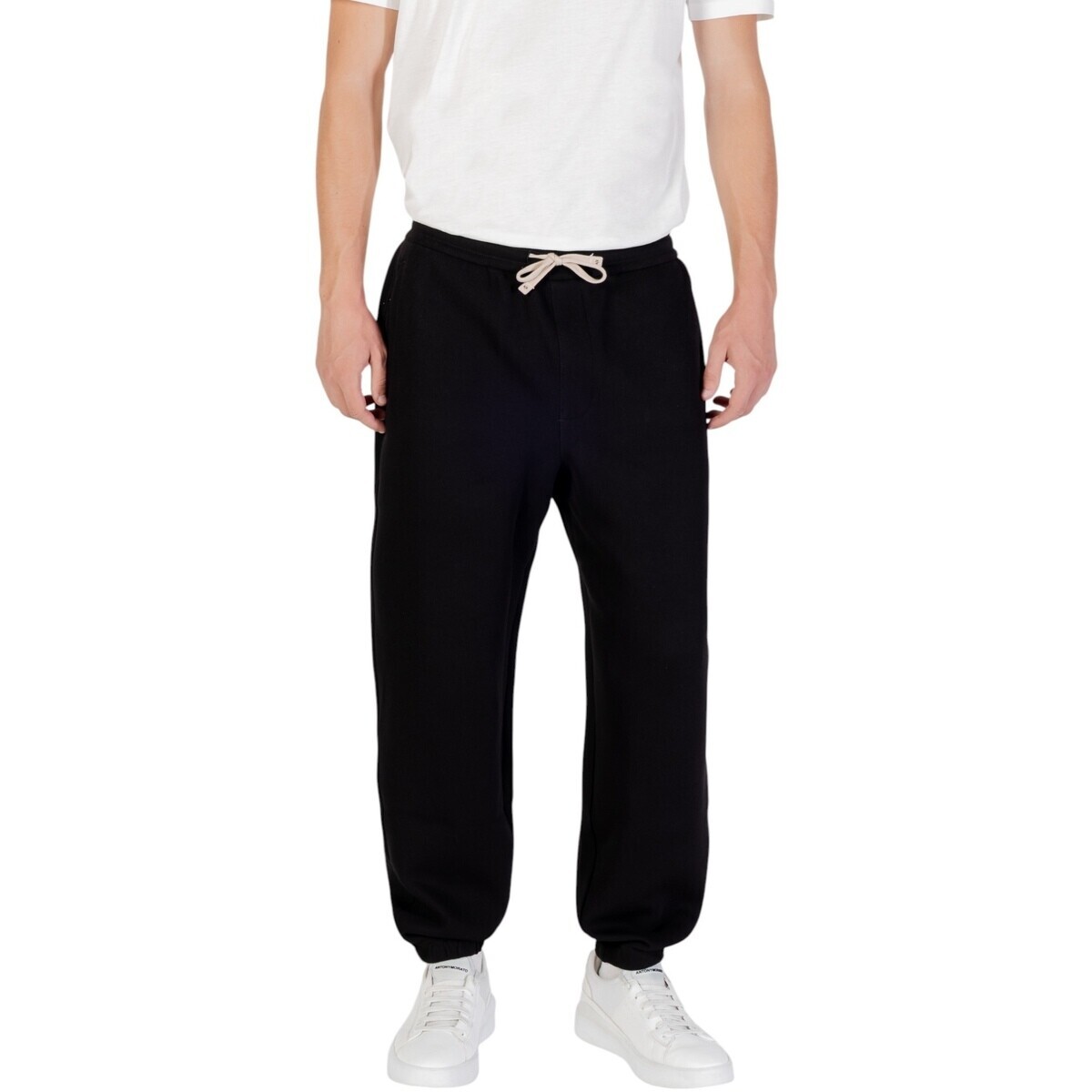 EAX  XM001347 AF16222  Černá