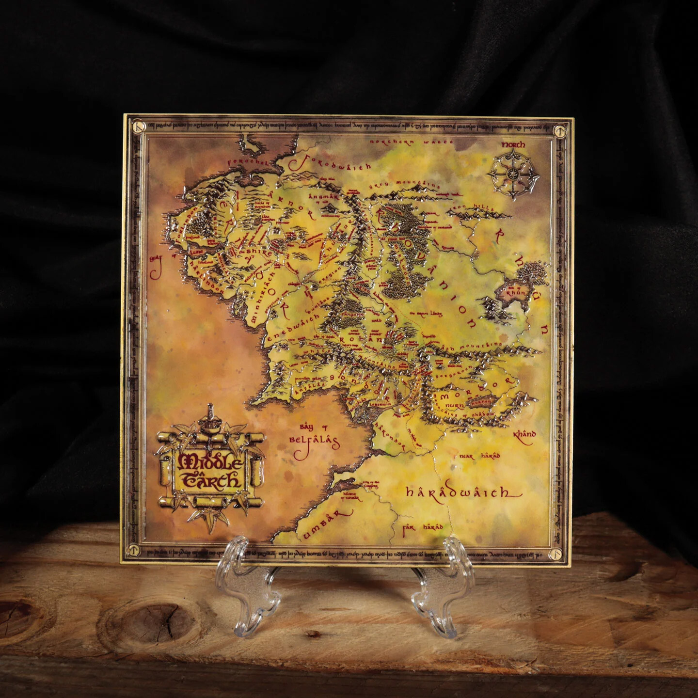 FaNaTtik | Lord of the Rings - Replica Map of Middle-earth (Limited Edition) 15 cm
