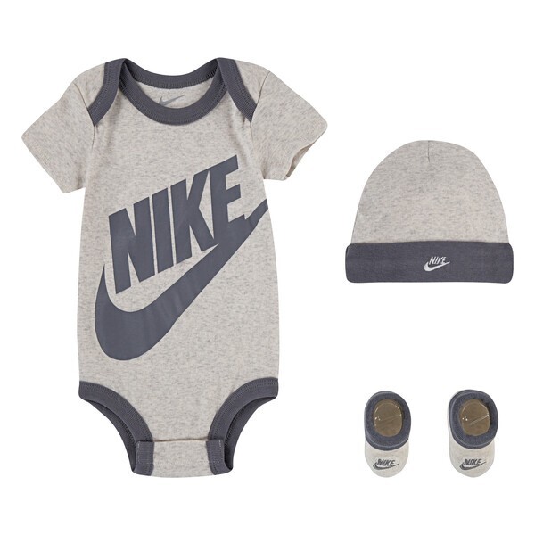 Nike kids futura logo box set 0-6m