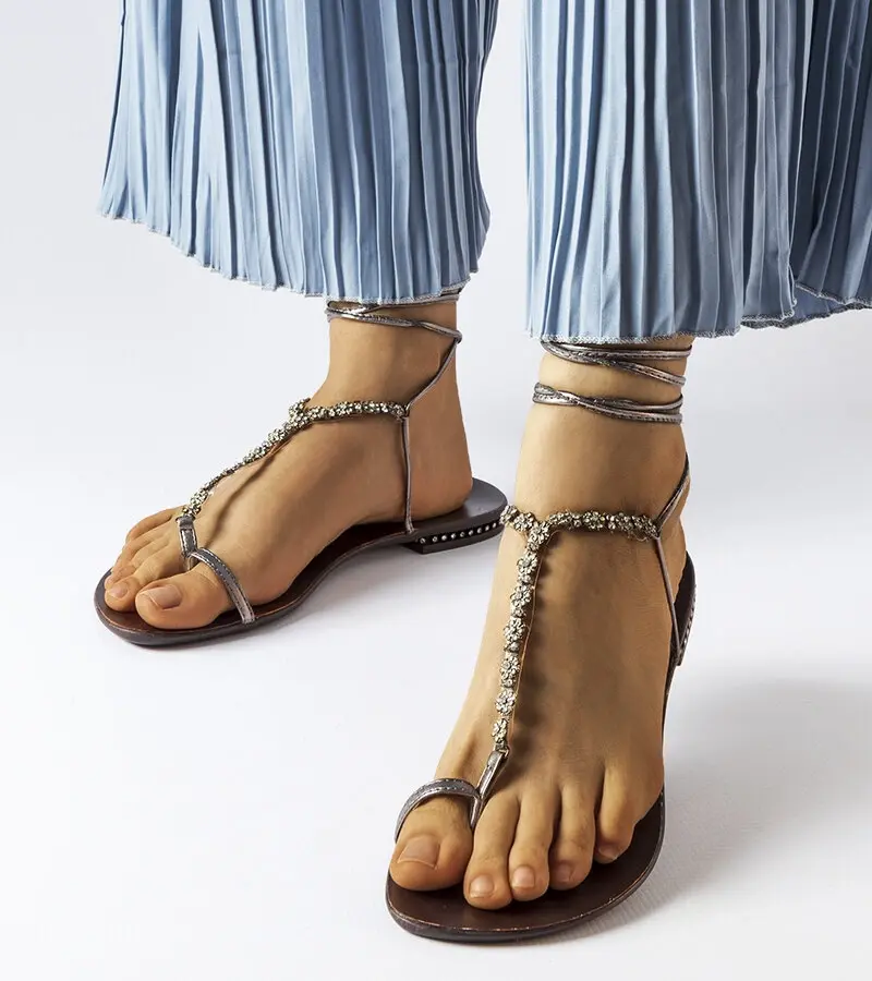 Gemre Dark gray sandals with rhinestones Troghi