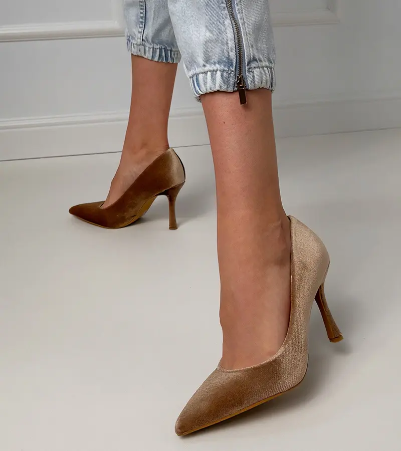 marka niezdefiniowana Brown velour stiletto pumps Bales
