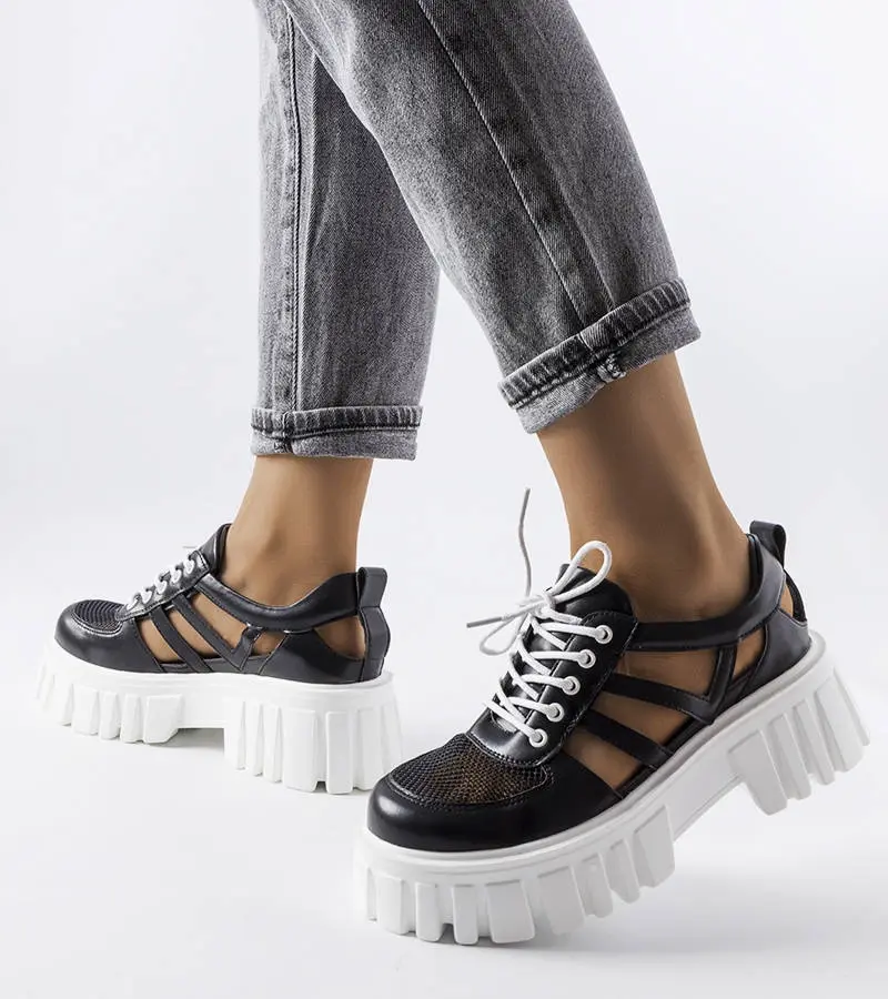 Gemre Black loafers with a chunky sole Emaline