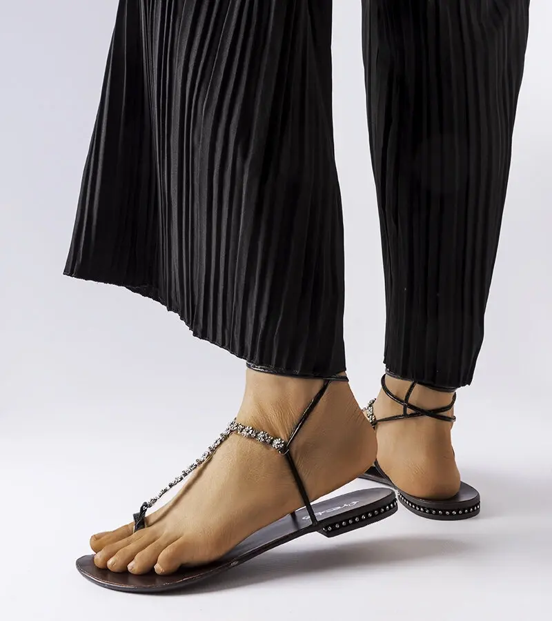 Gemre Black sandals with rhinestones Troghi