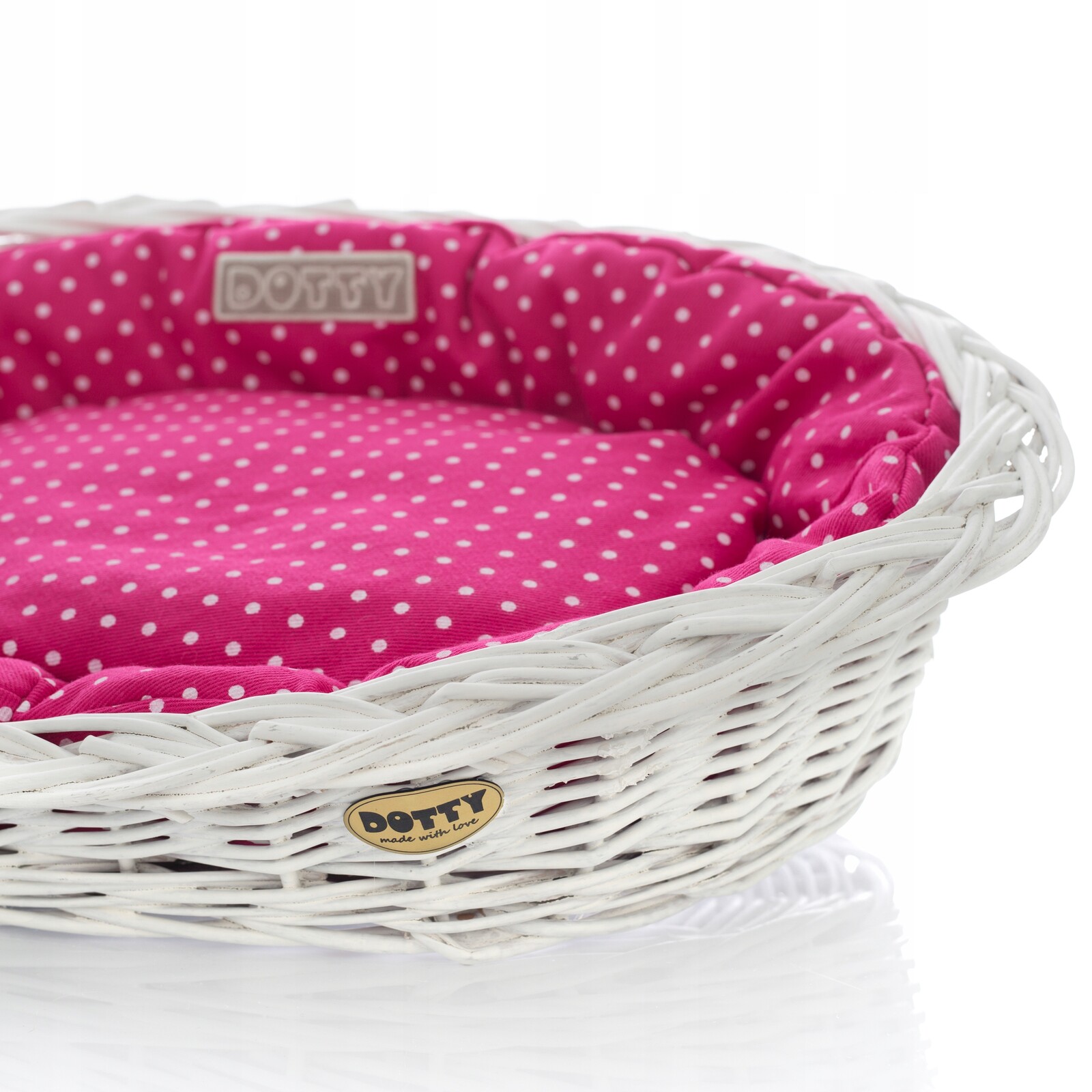 Proutěný pelíšek pro psa nebo kočku s malovaným bílým košíkem bavlna