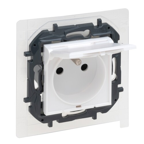 Legrand Niloé Step zásuvka IP44 bílá 863136B