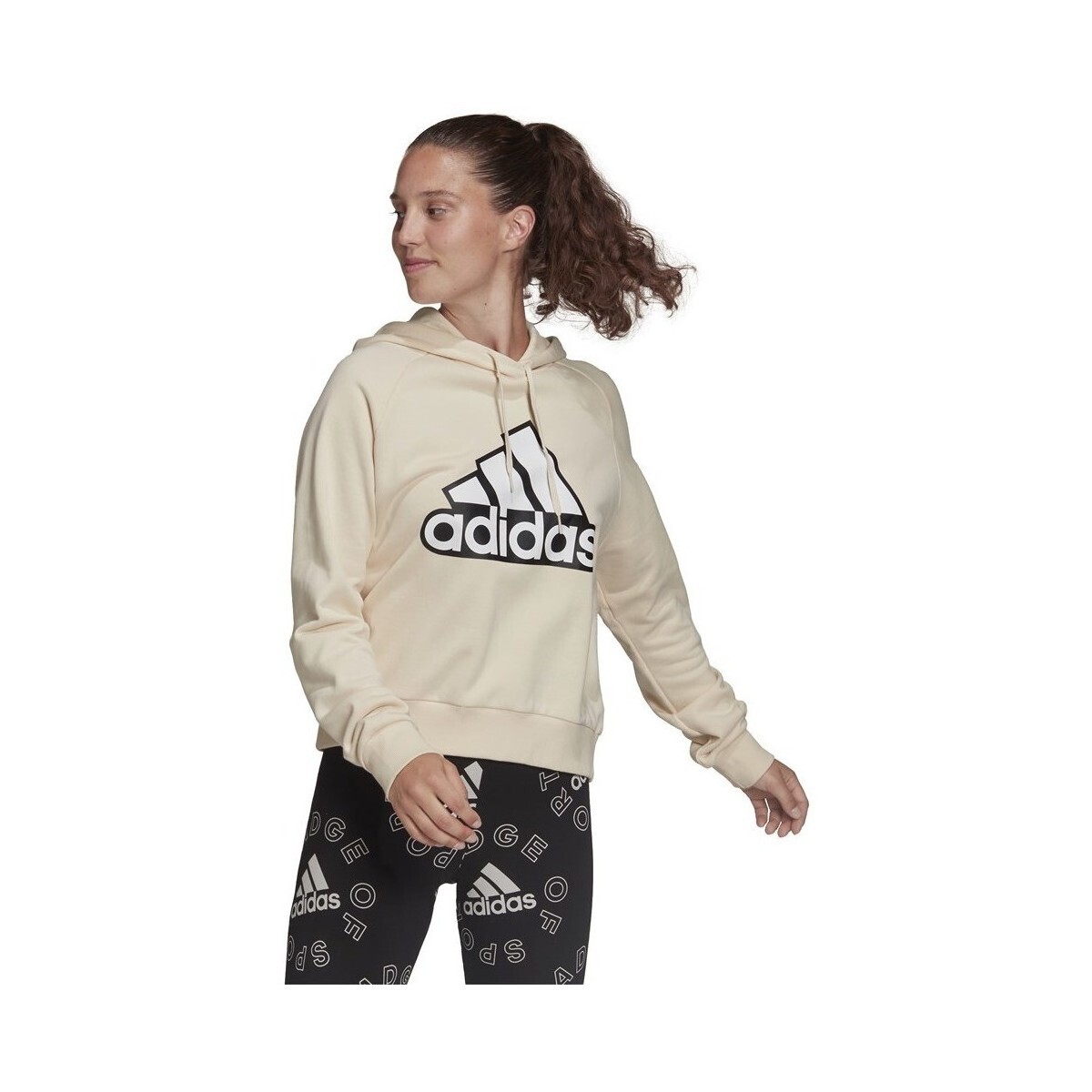 adidas  Ess  ruznobarevne