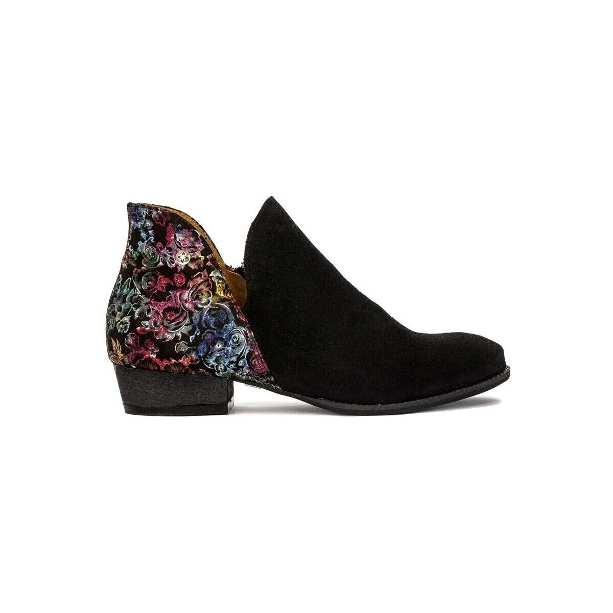 Maciejka  0409157005  Černá