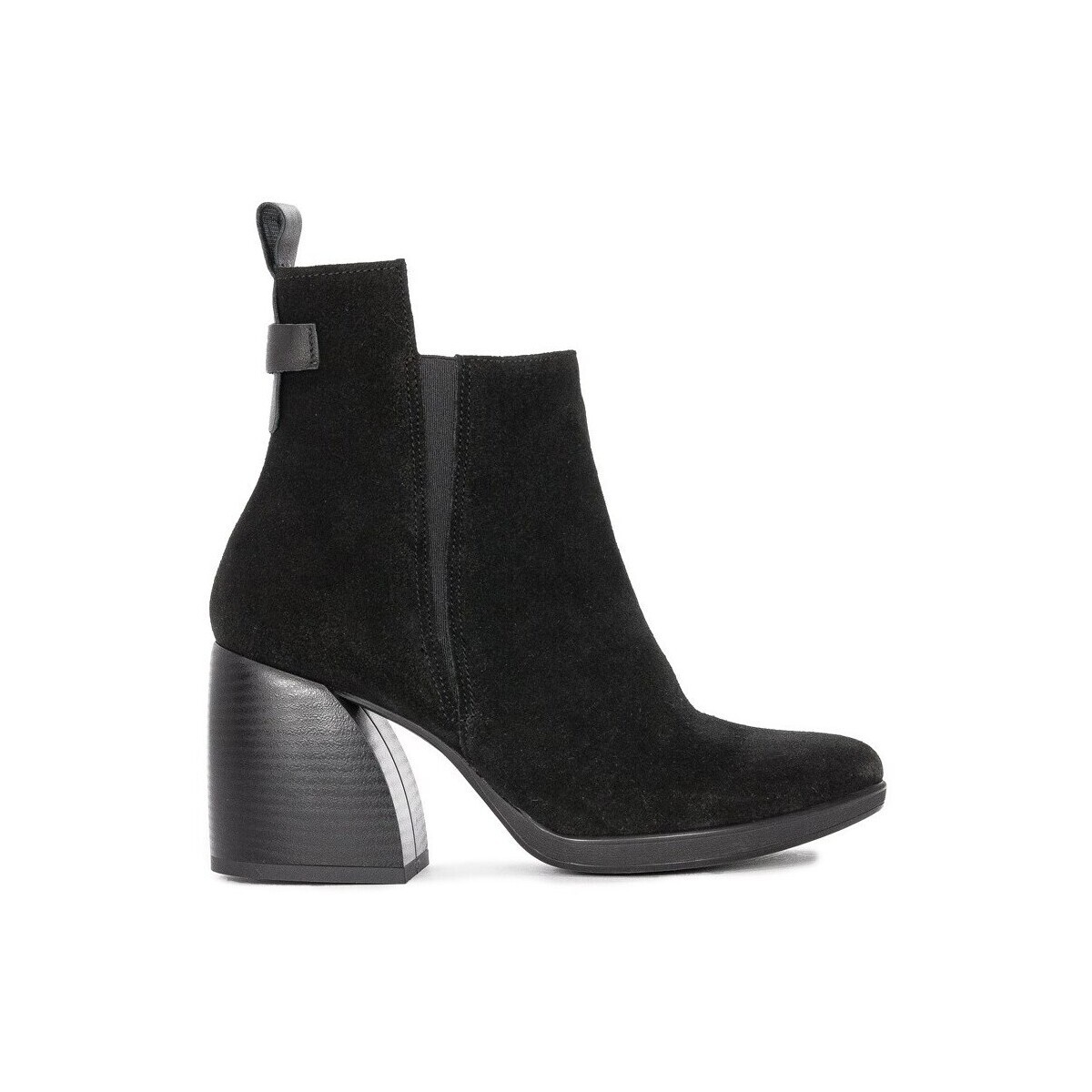 Maciejka  0525201007  Černá