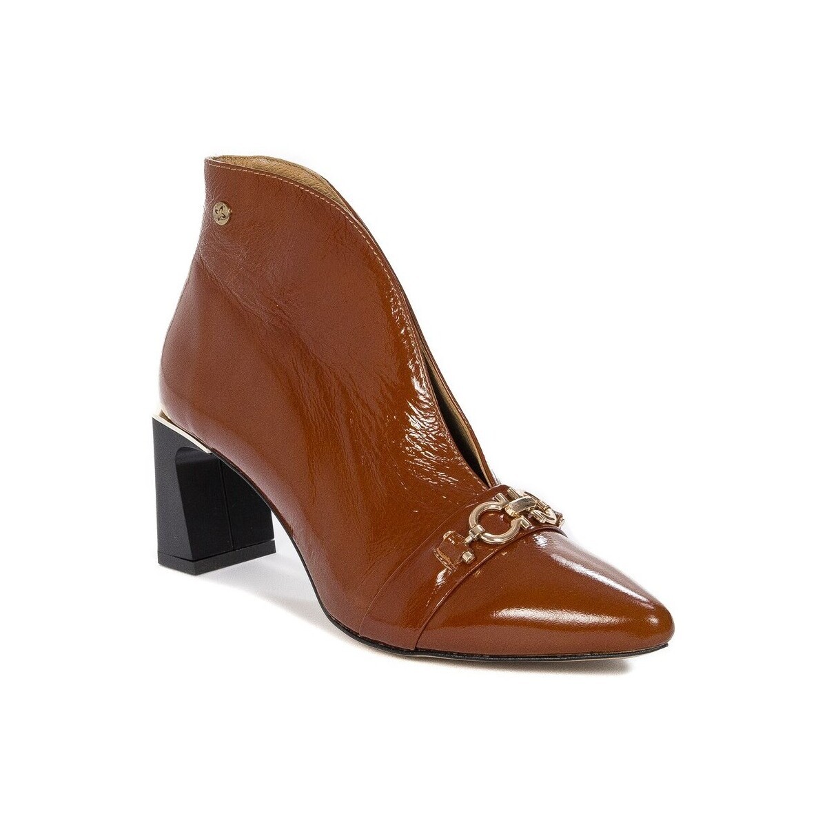 Maciejka  0526202001  Hnědá