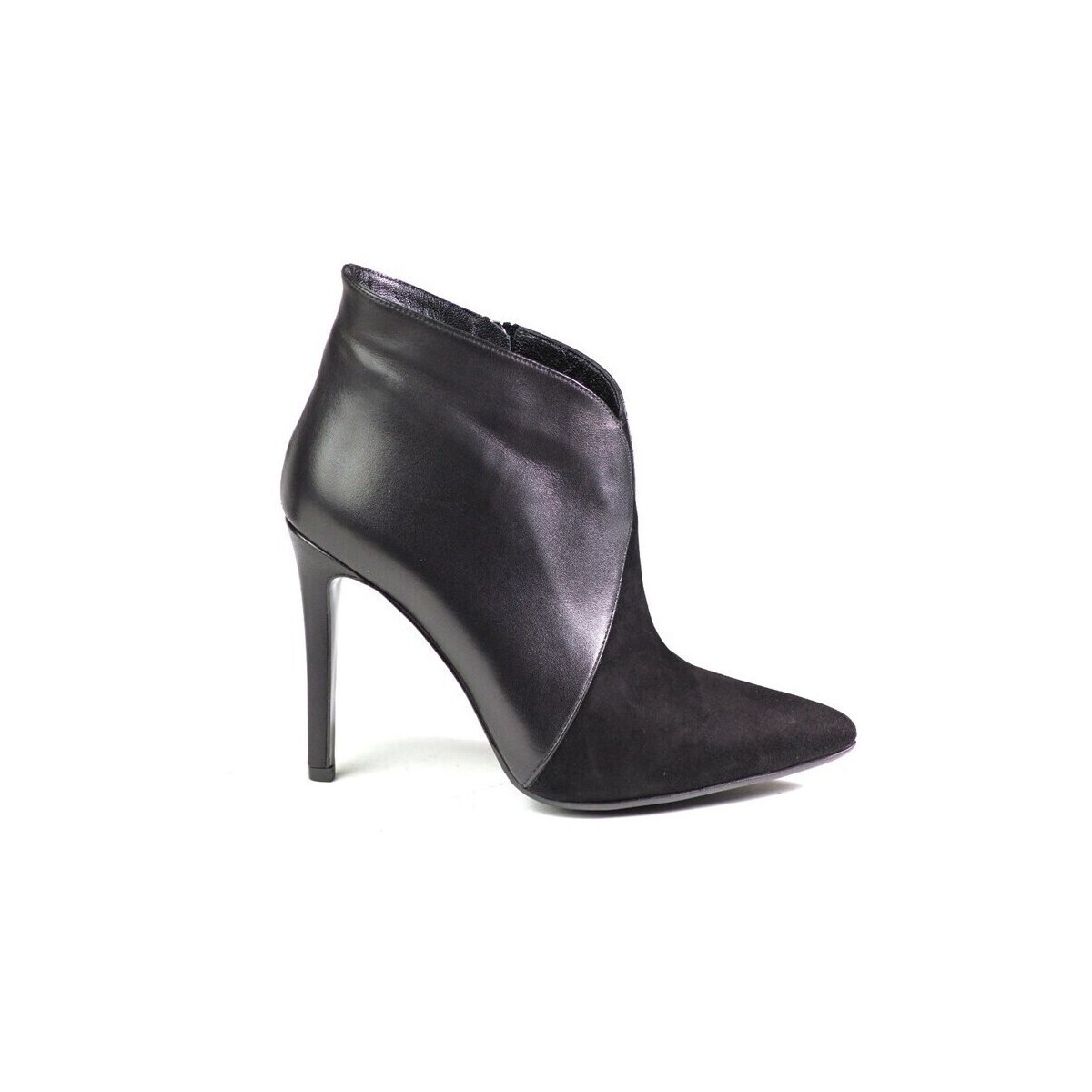 Badura  B717469  Černá