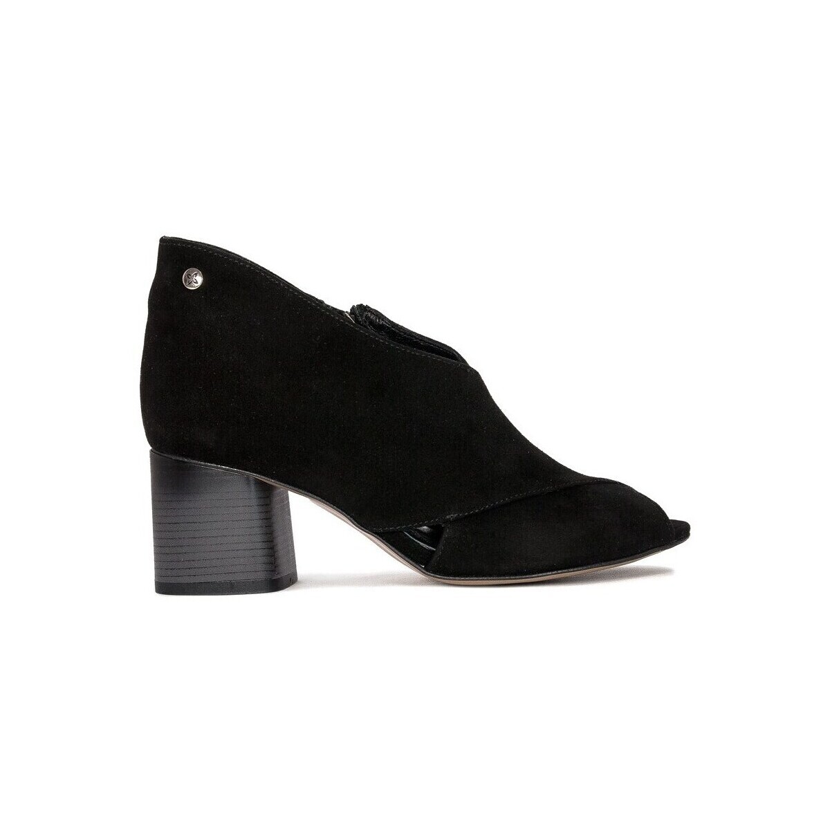 Maciejka  0544701001  Černá