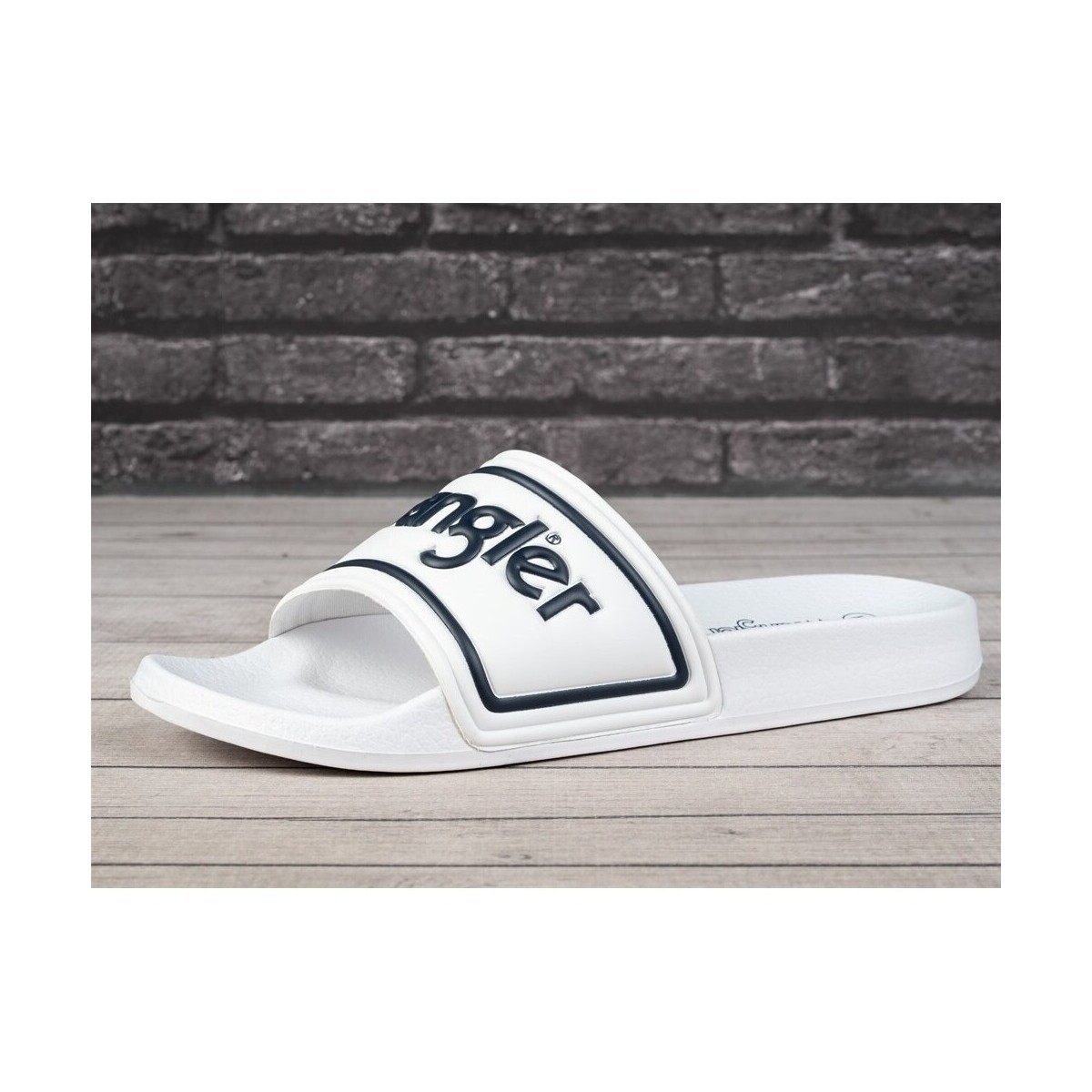 Wrangler  Averell  ruznobarevne