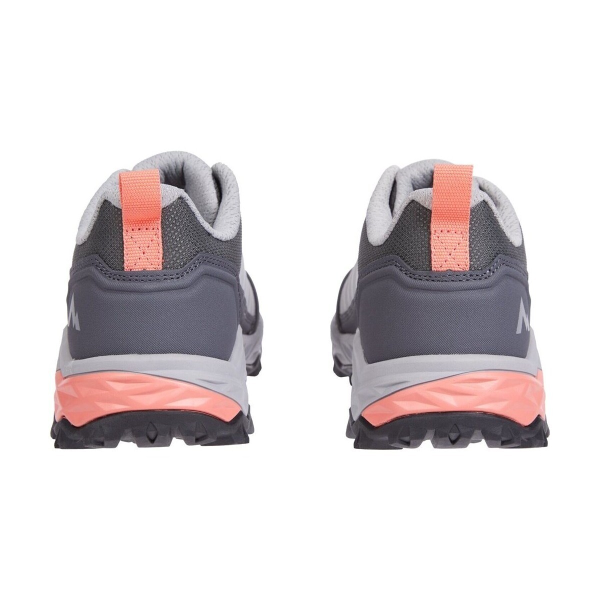 Mckinley  Tahsis  ruznobarevne