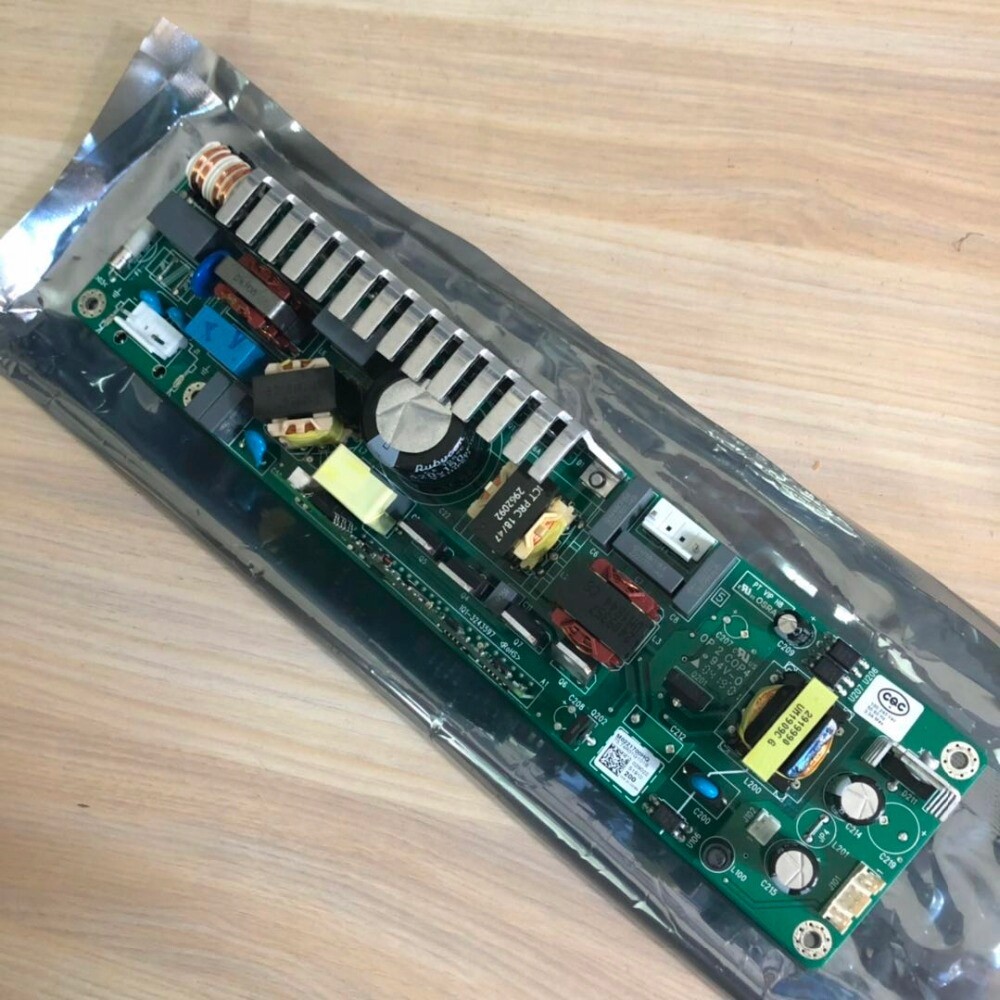 Napájecí zdroj pro projektorovou lampu Acer H6517ABD