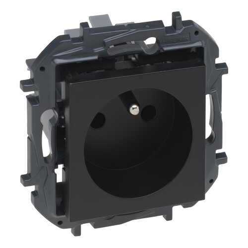 Legrand Niloé Step zásuvka s clonkami černá 863533B