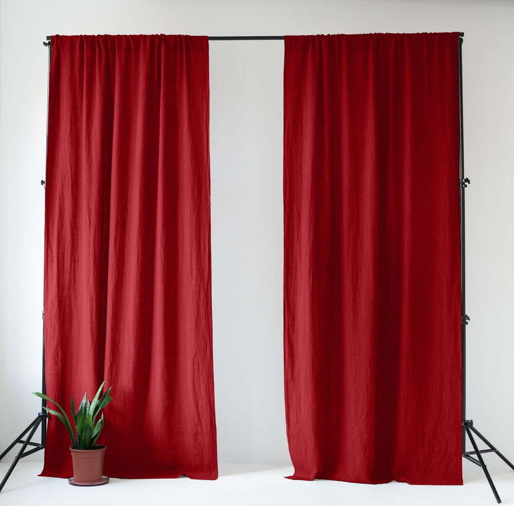 Červený lněný závěs 140x170 cm Lava Falls – Linen Tales