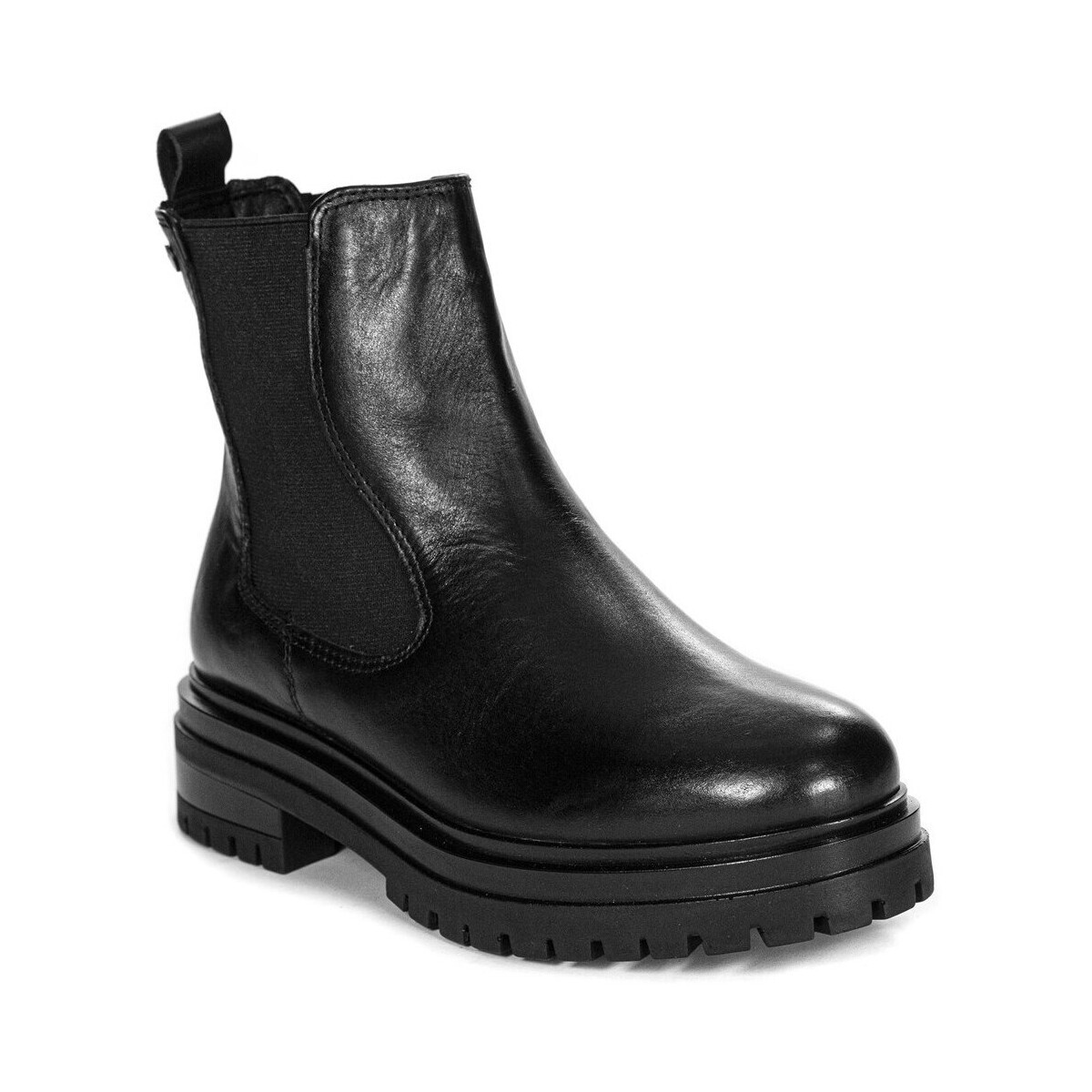 Maciejka  P213301007  Černá