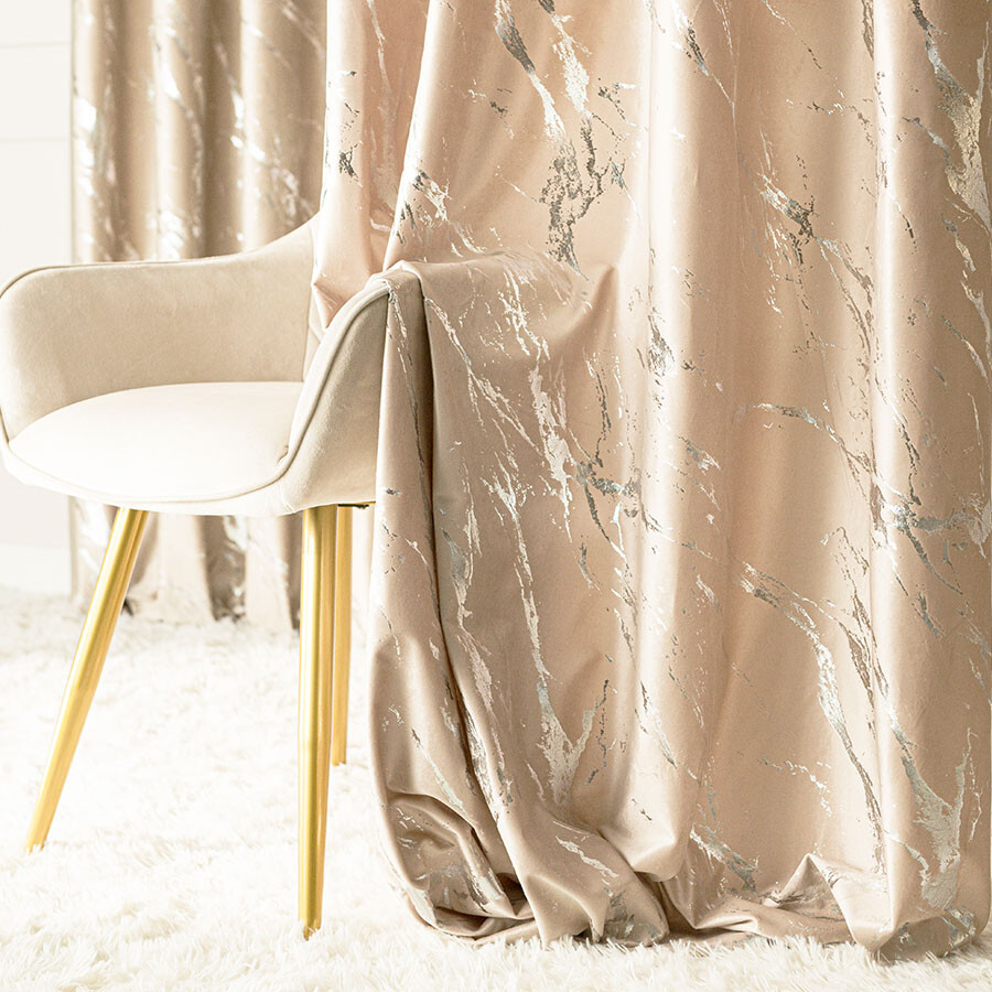 Dekorační vzorovaný závěs s kroužky MARMA 003 světle béžová/stříbrná 140x250 cm (cena za 1 kus) MyBestHome