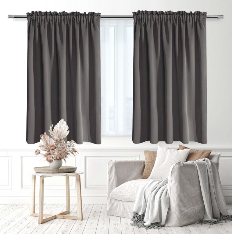 Zatemňovací závěs s řasící páskou