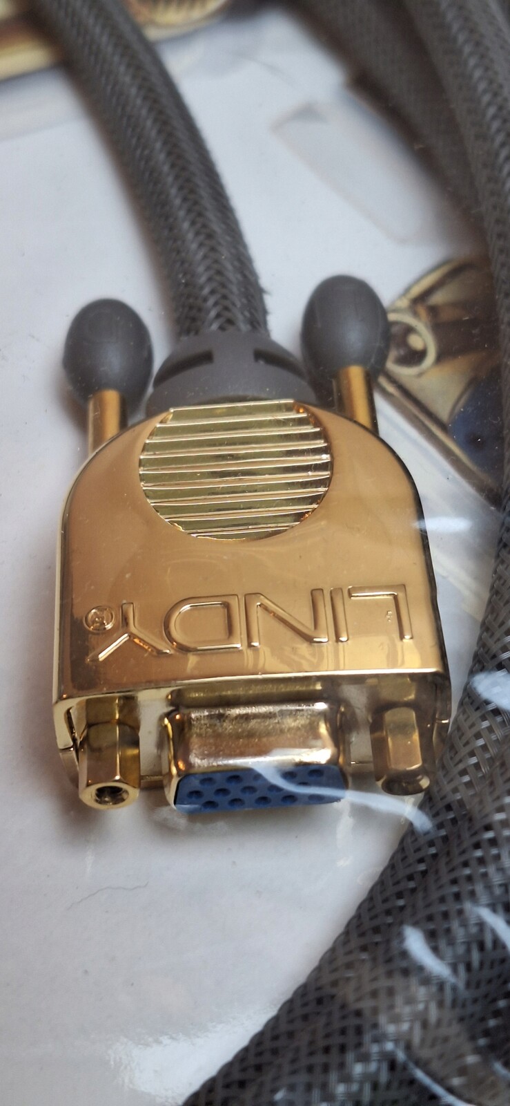 Lindy 37838 Vga Gold M/f 10 m prodlužovací kabel HD15, trojitě stíněný