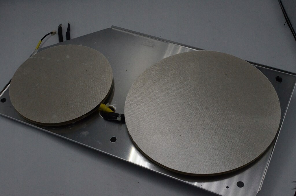 Topné pole indukční varné desky Beko C00869750