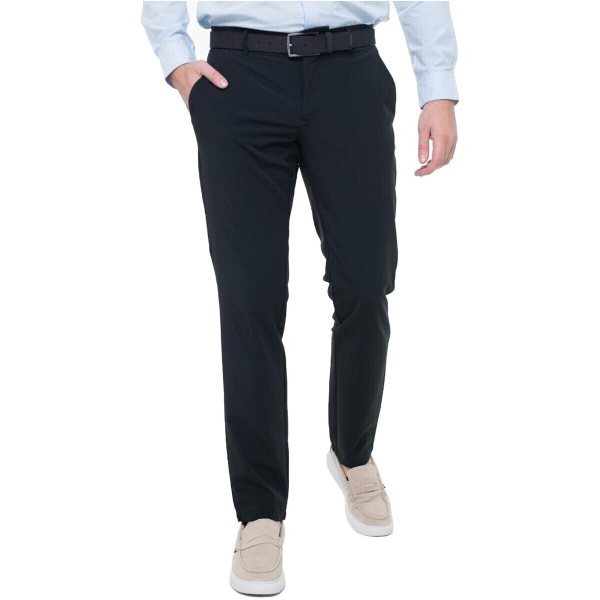 Guess  M5RB01 WGUP2  Černá