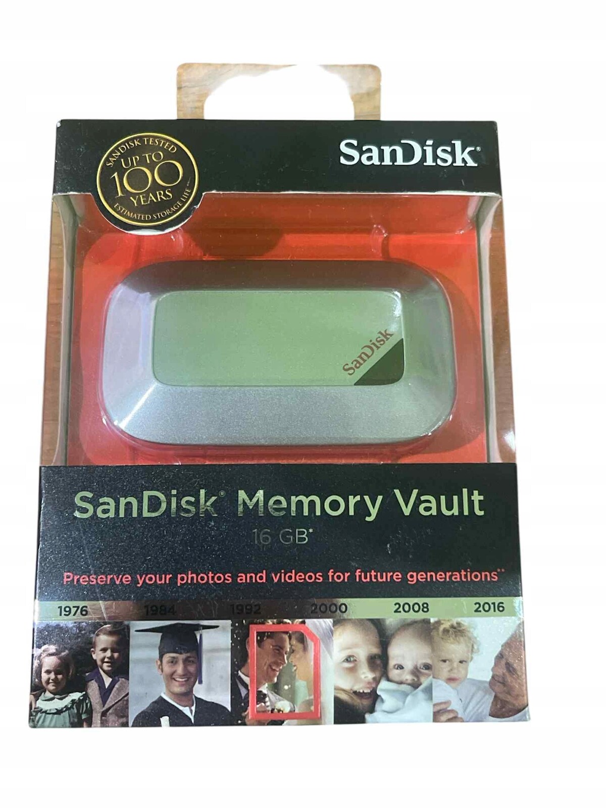 SanDisk Memory Vault 16 Gb, životnost paměti až 100 let s Usb kabelem, nový