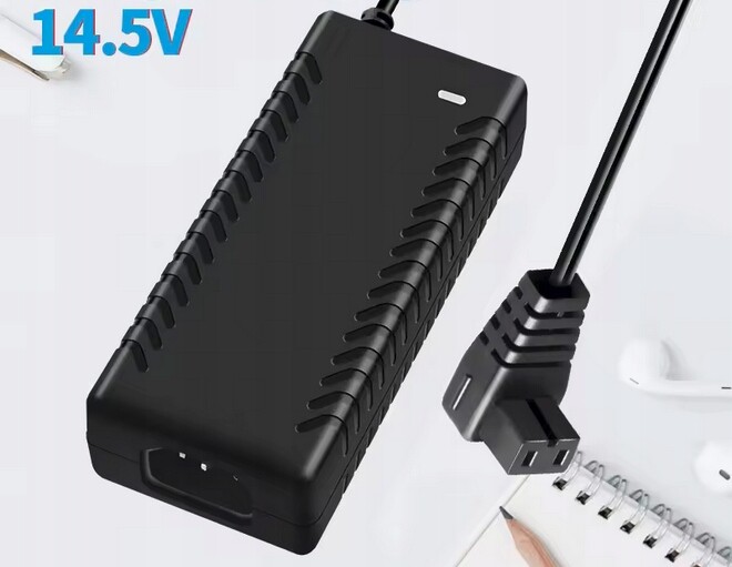 Napájecí adaptér do autochladničky AC100-240V1.8A