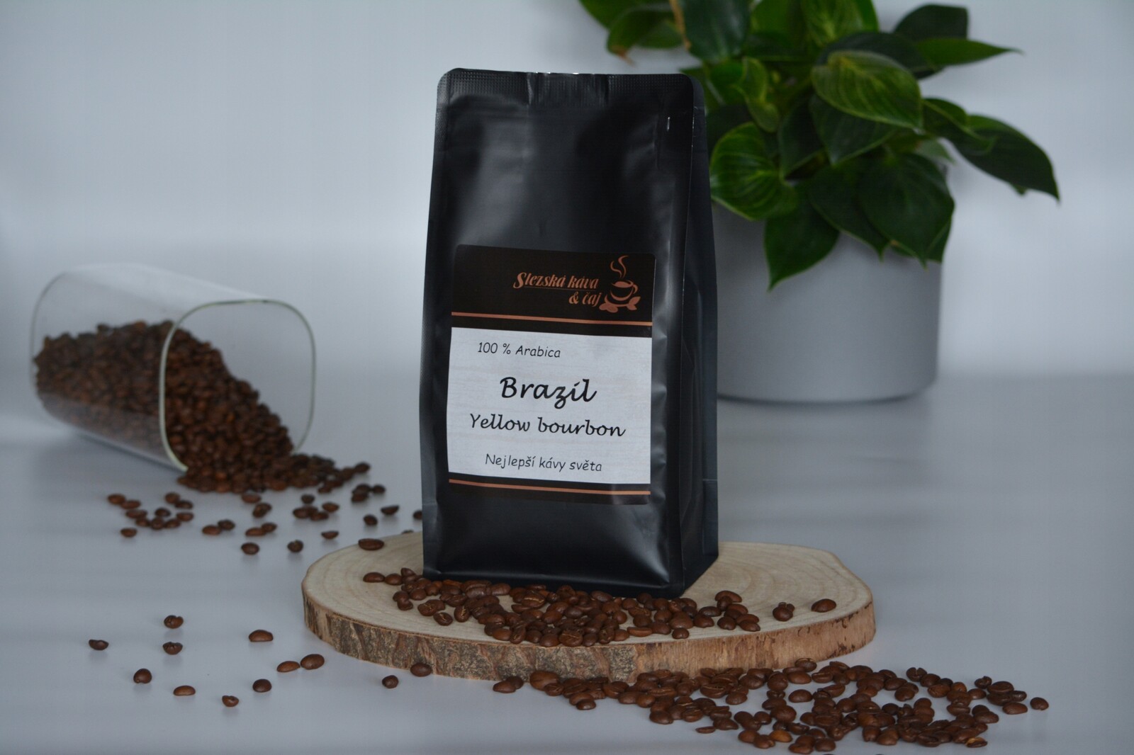 Káva zrnková Slezská káva a čaj Brazil Yellow bourbon
