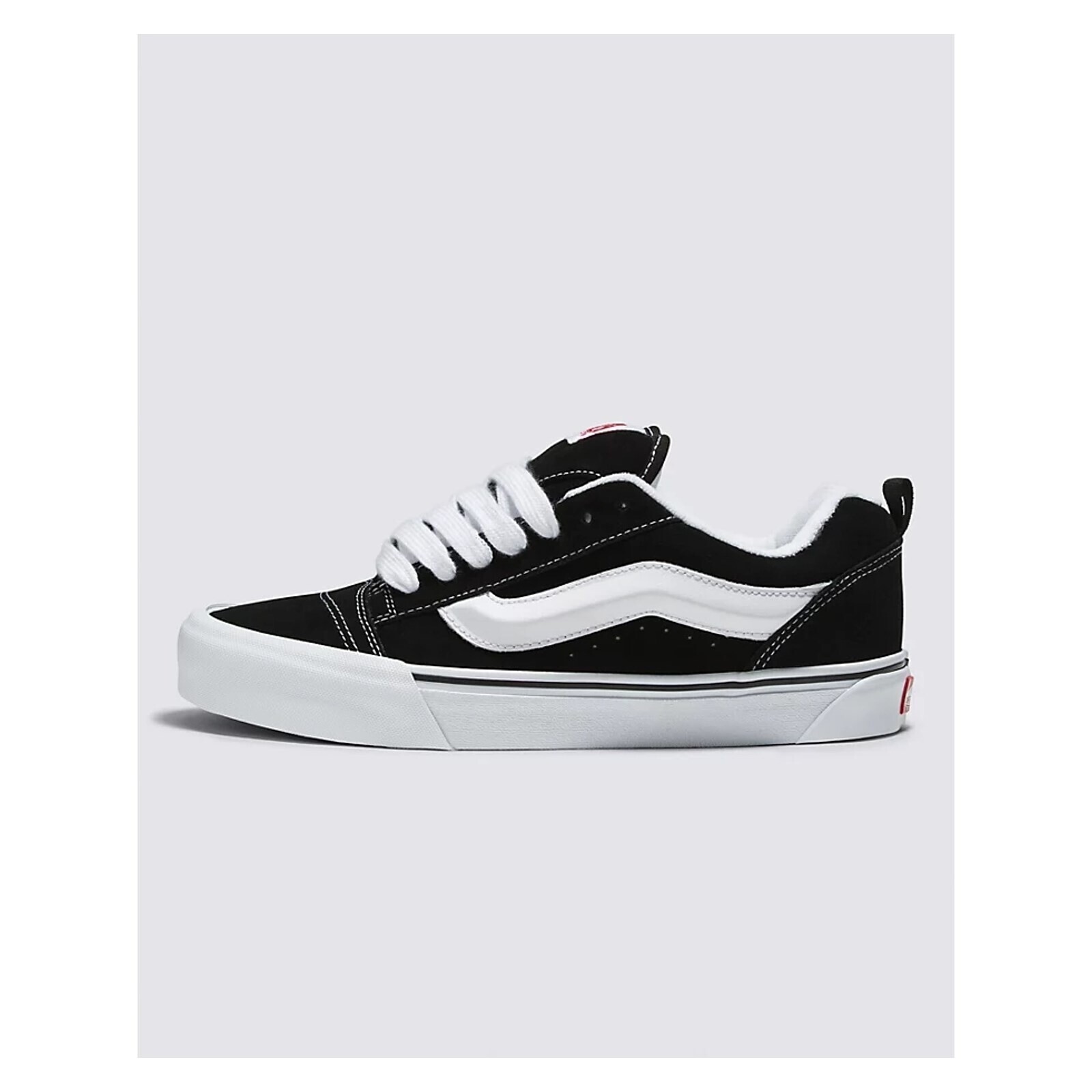 boty VANS - Knu Skool Black/True White (6BT) velikost: 50