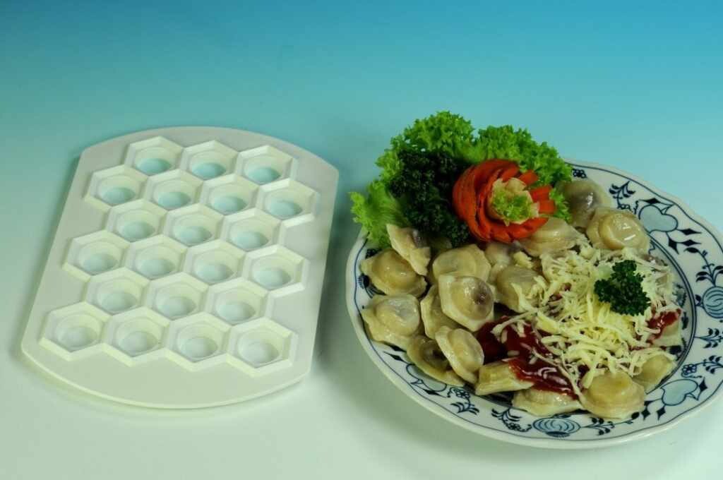 Reproplast Tvořítko na pelmeně a ravioly