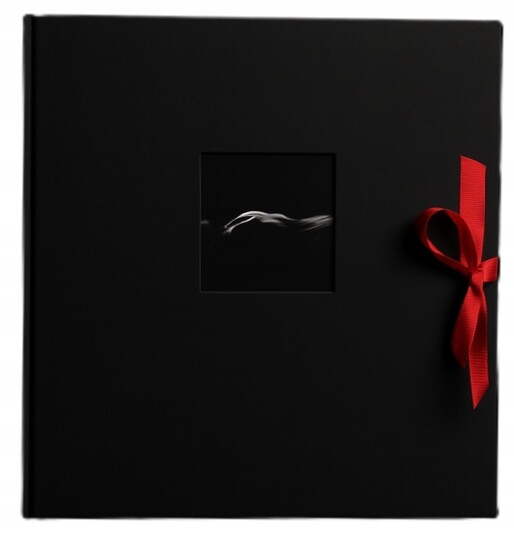 Tradiční album 100 černých stran, elegantní, možné gravírování