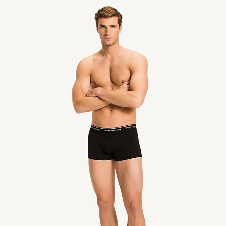 Tommy Hilfiger sada pánských černých boxerek 1U87903841 SM
